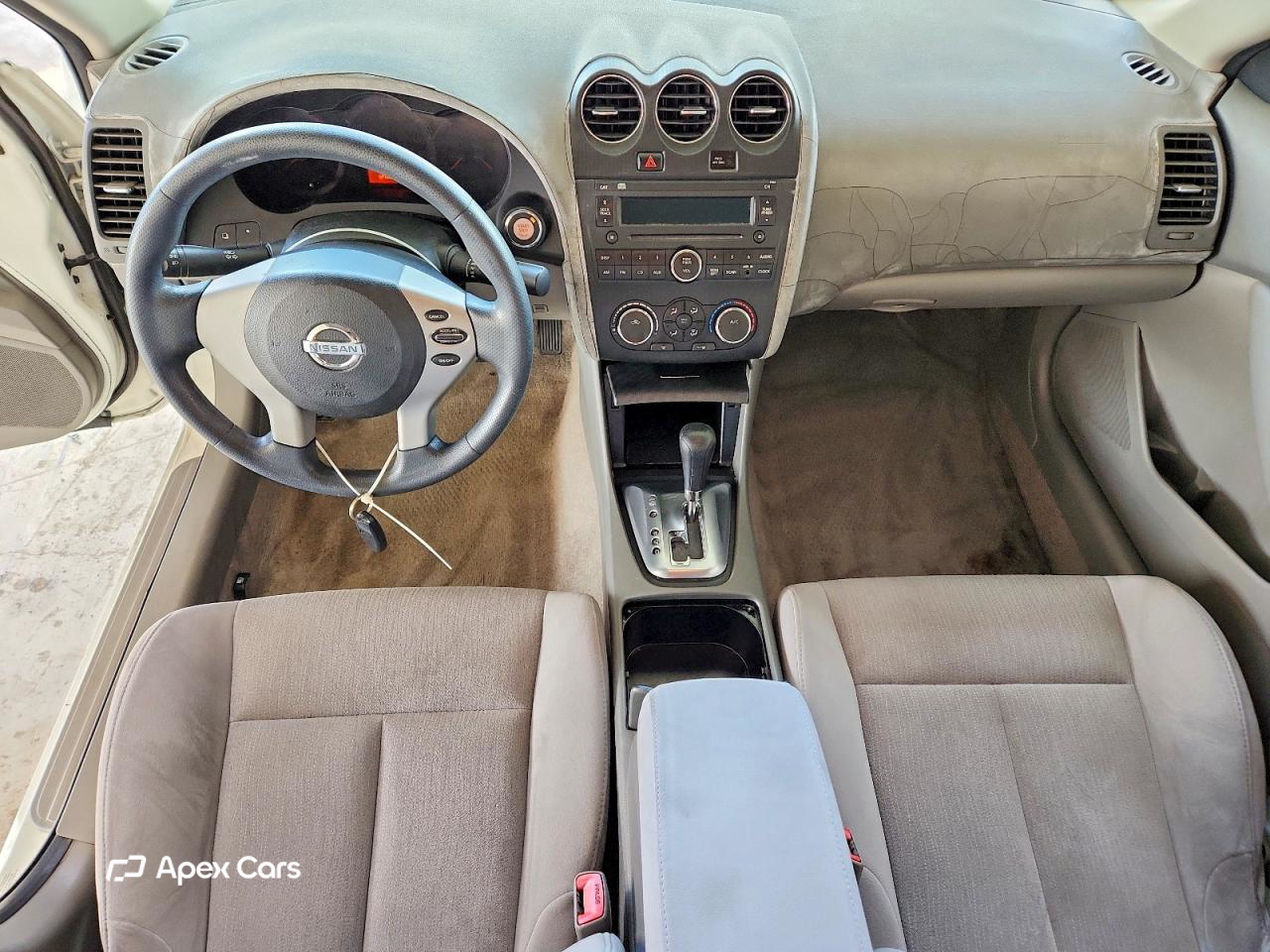 Nissan Altima 2011