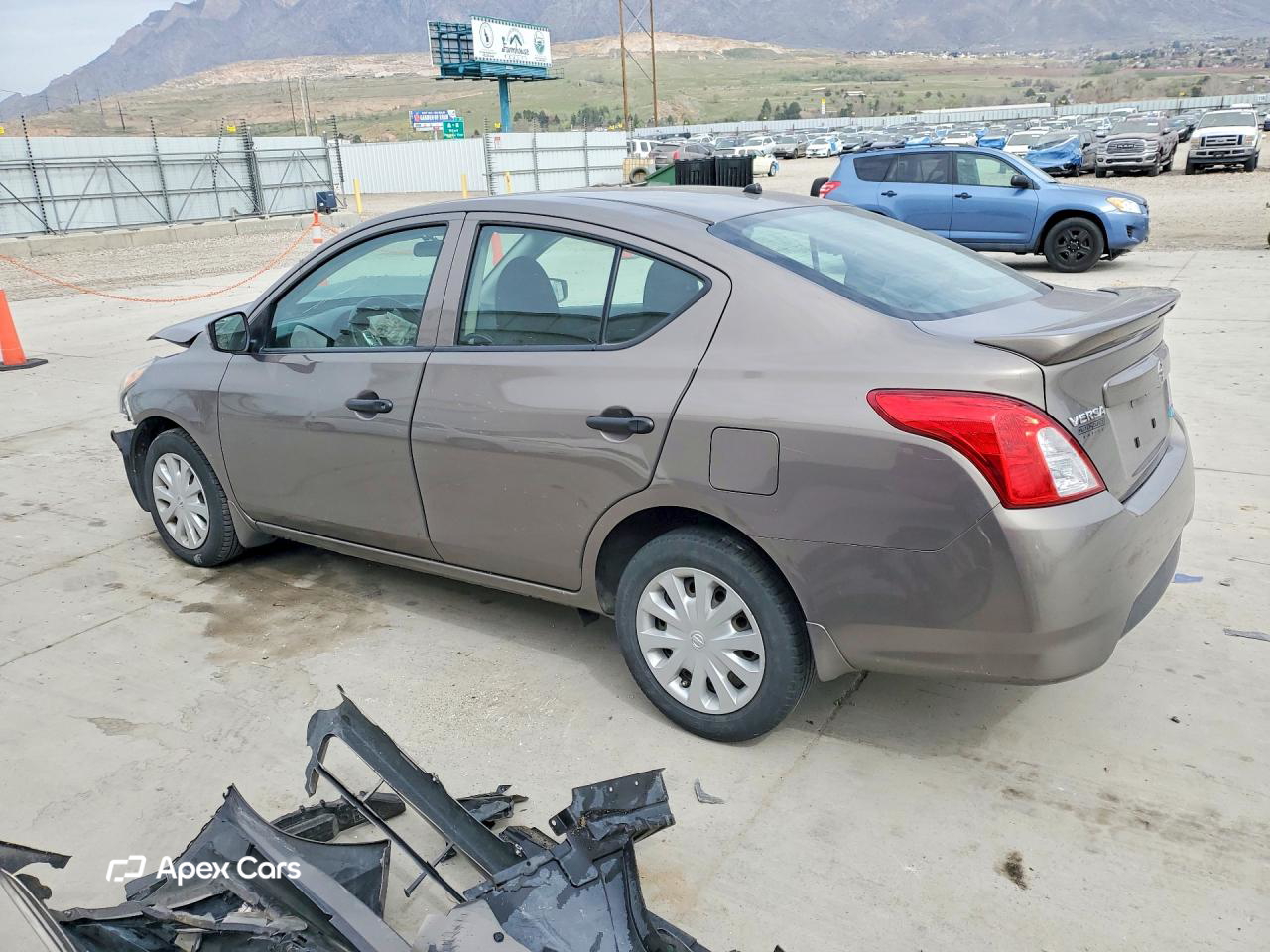 Nissan Versa 2016