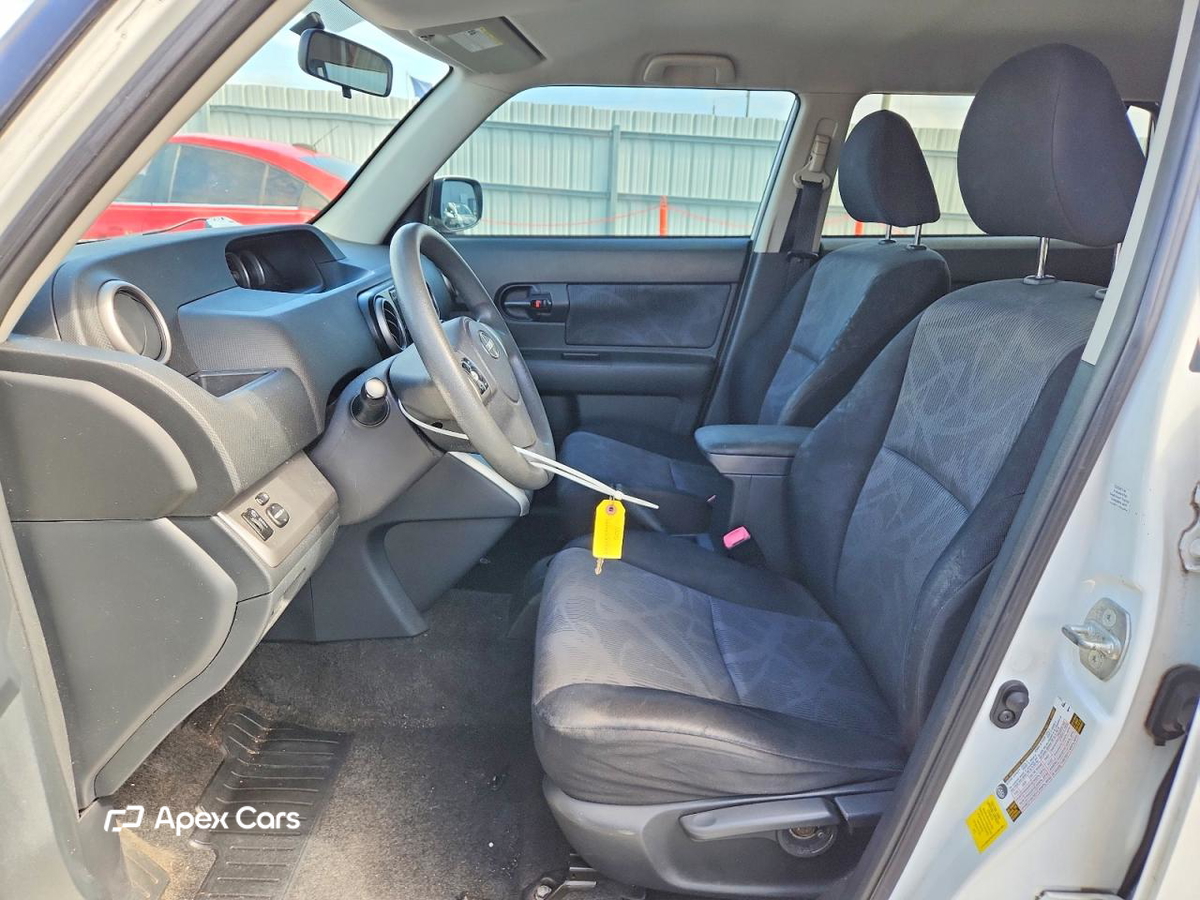 Scion xB 2012