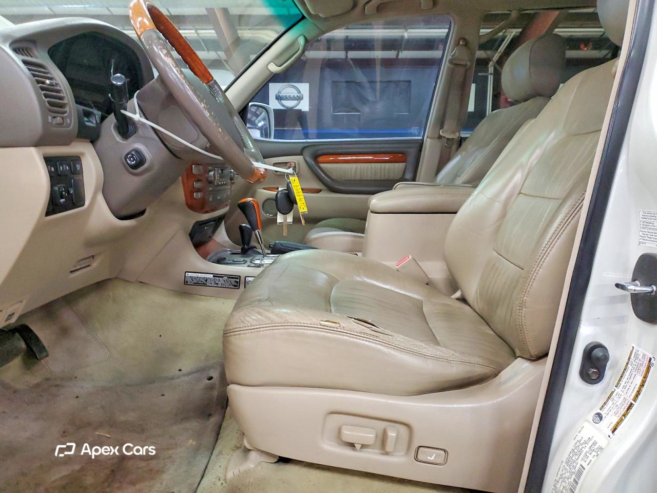 Lexus LX 2004
