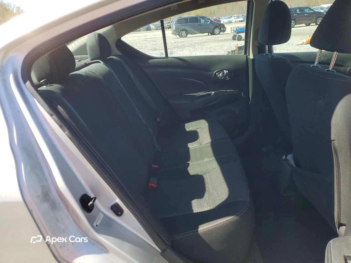 Nissan Versa 2017