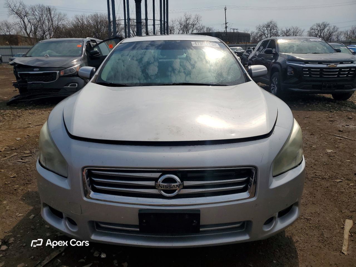 Nissan Maxima 2014
