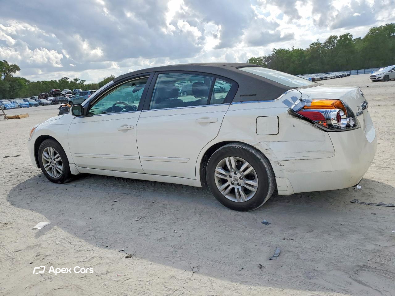 Nissan Altima 2012