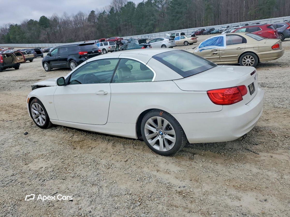 BMW Series 3 2011
