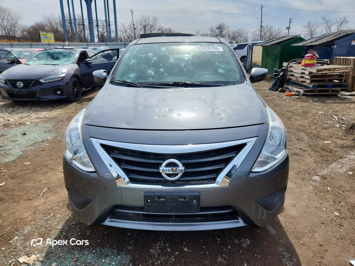 Nissan Versa 2017