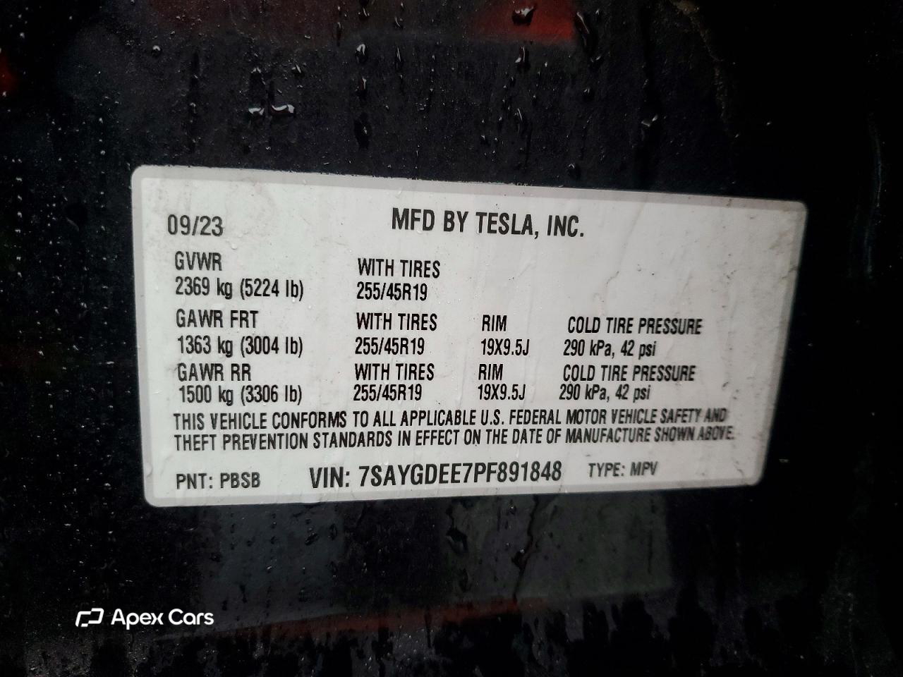 Tesla Model Y 2023