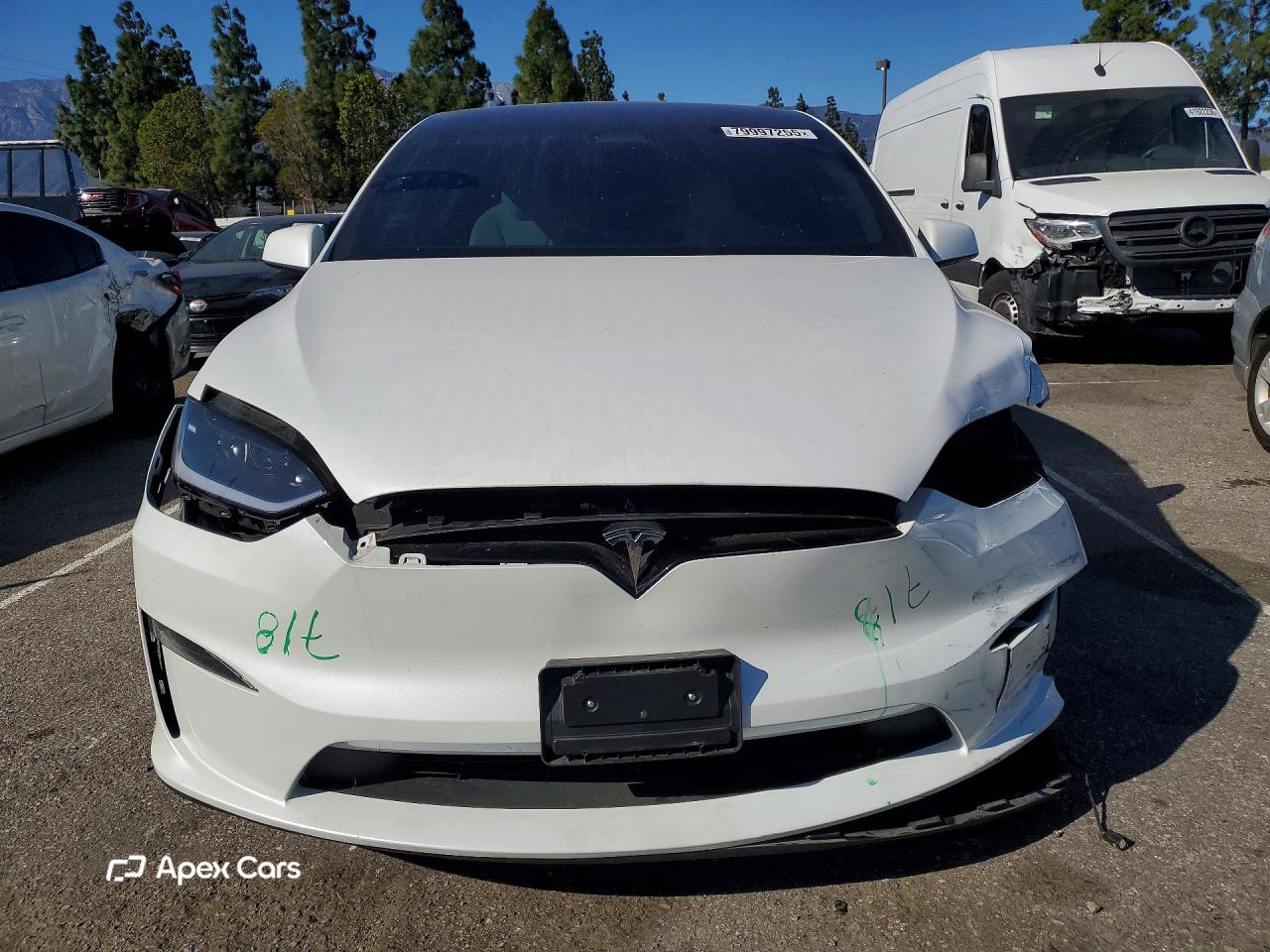 Tesla Model X 2024