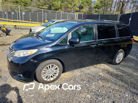 Toyota Sienna 2015 - Image 1 of 14