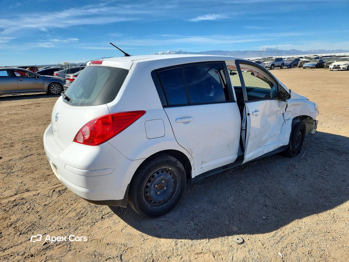 Nissan Versa 2012
