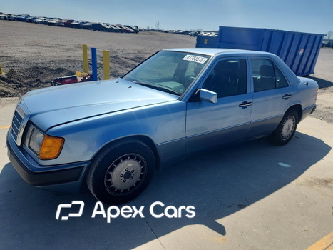 Mercedes-Benz  1993 - Image 1 of 12