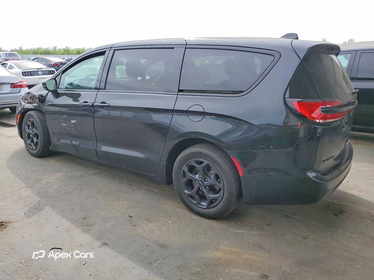 Chrysler Pacifica 2022