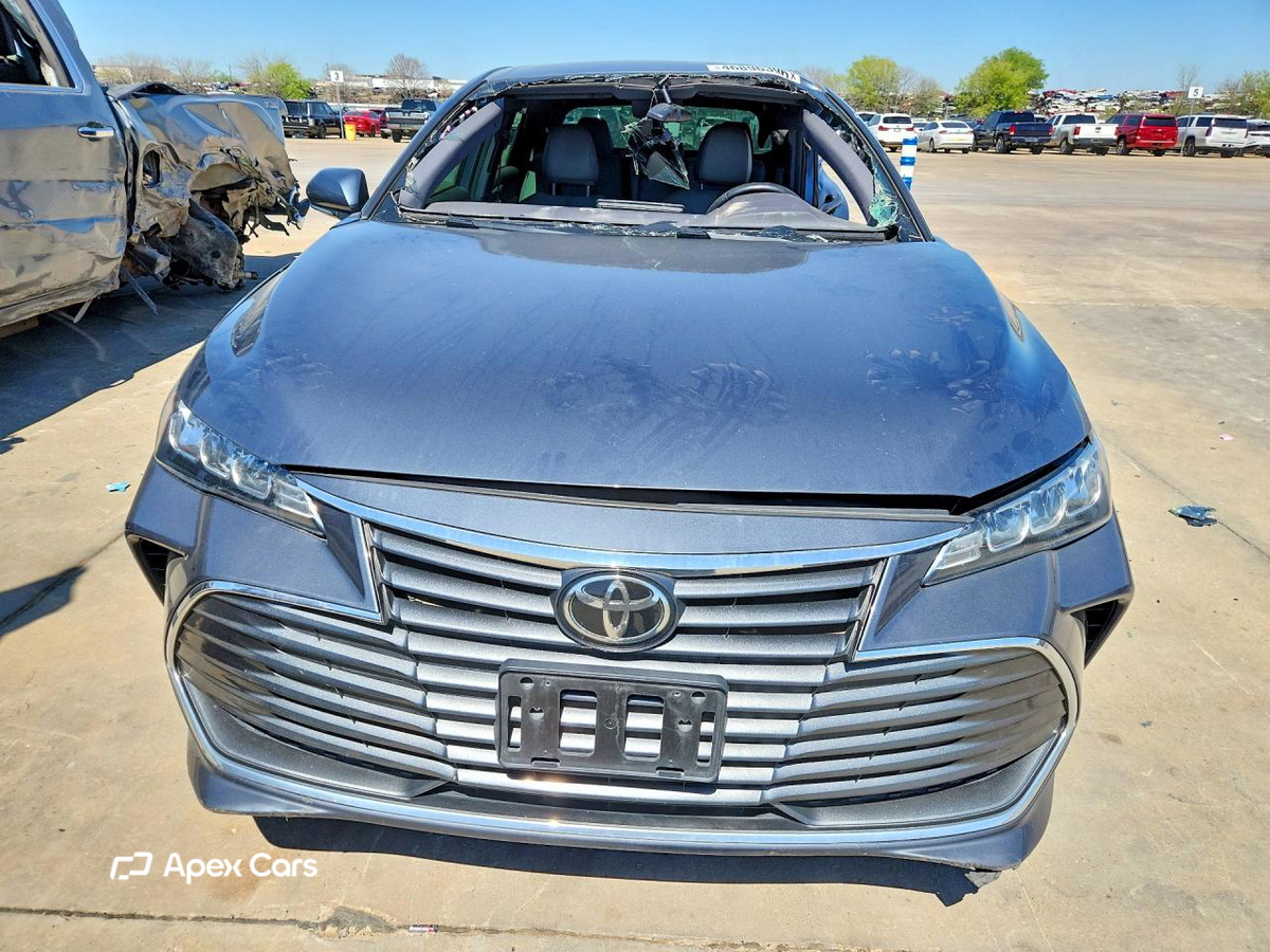 Toyota Avalon 2022