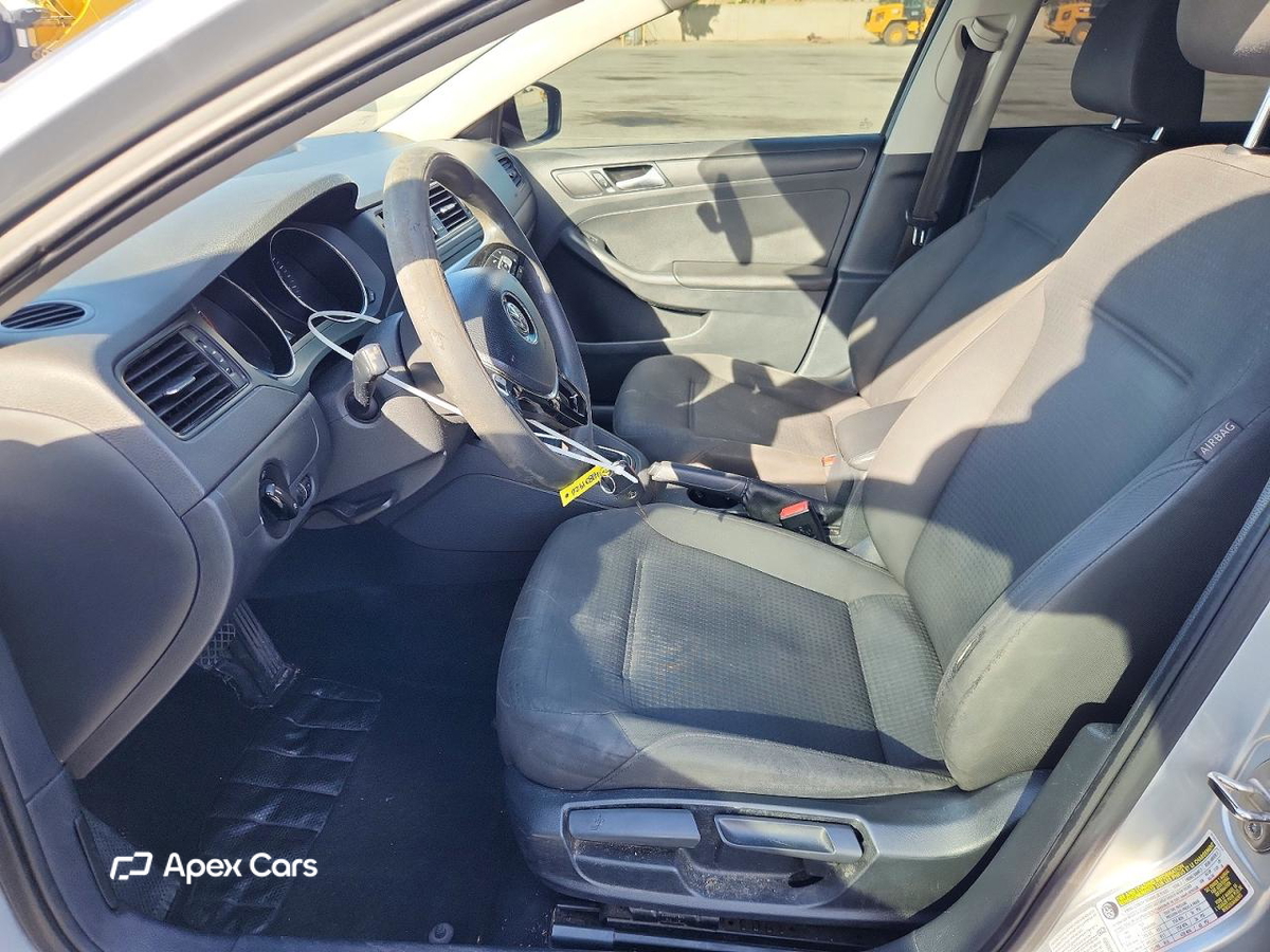 Volkswagen Jetta 2015