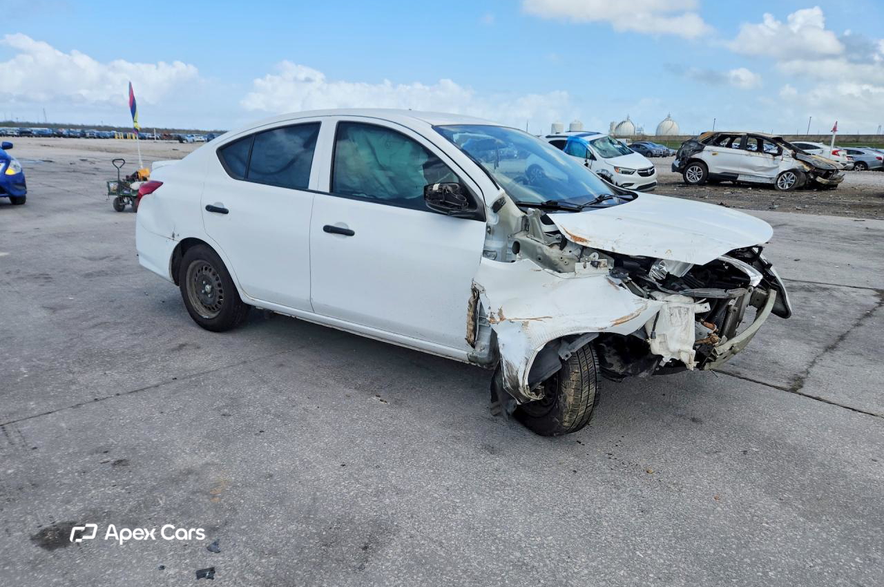 Nissan Versa 2016