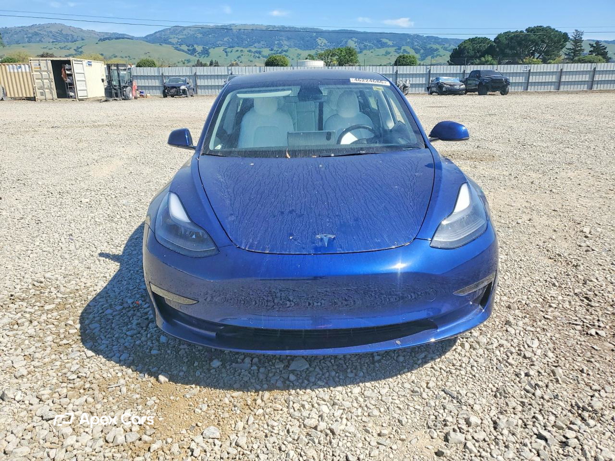 Tesla Model 3 2022