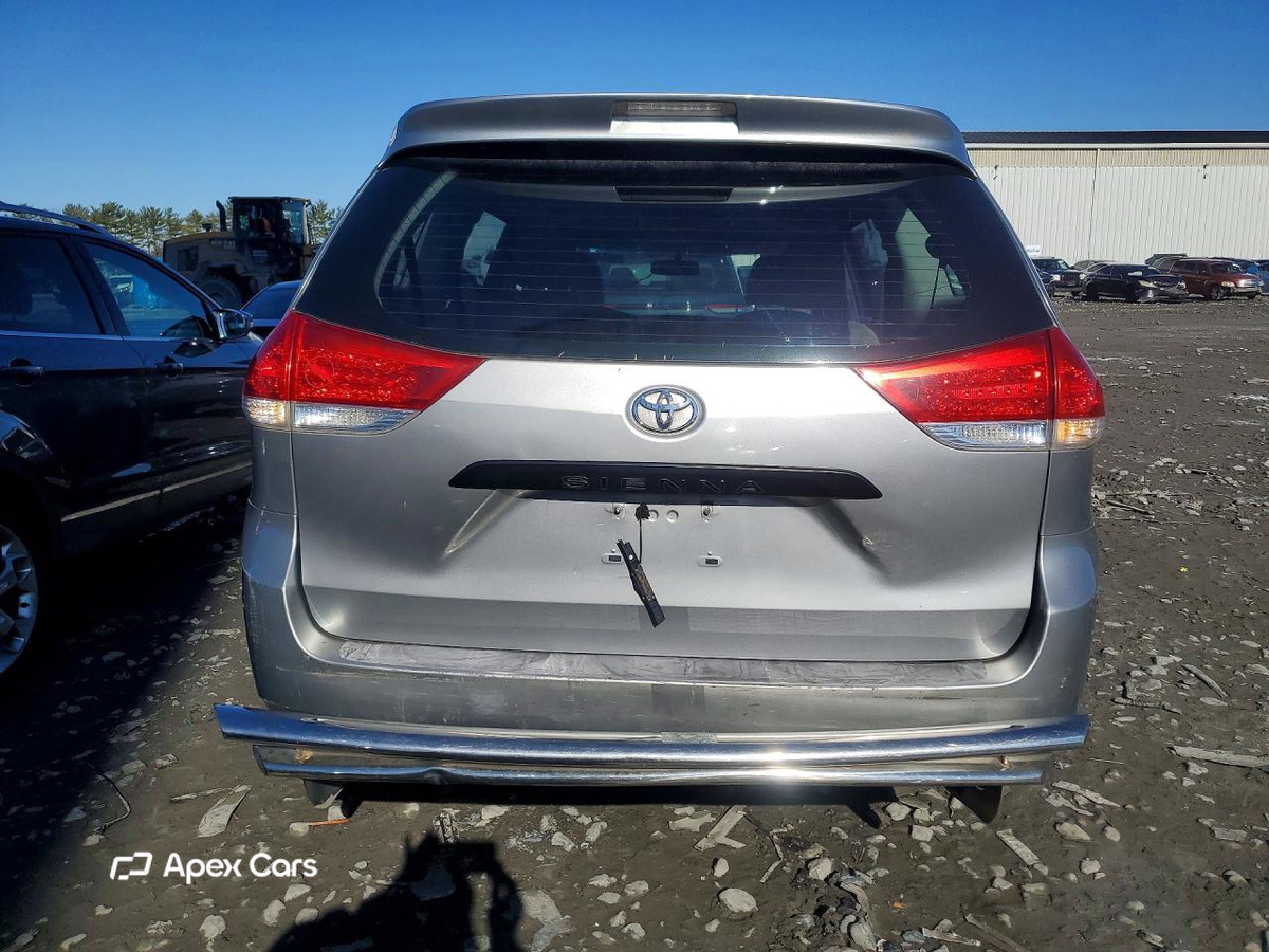 Toyota Sienna 2014