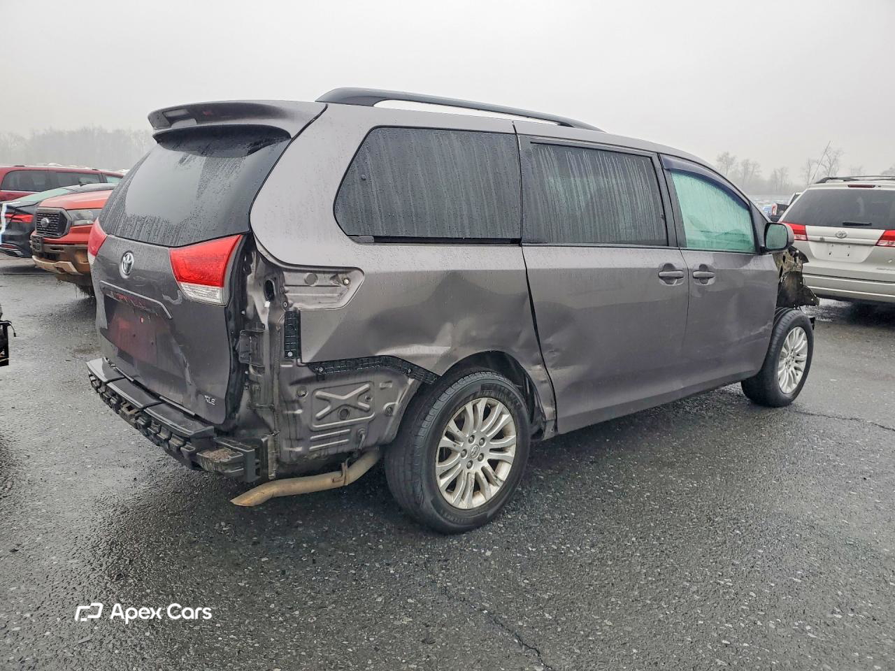 Toyota Sienna 2014