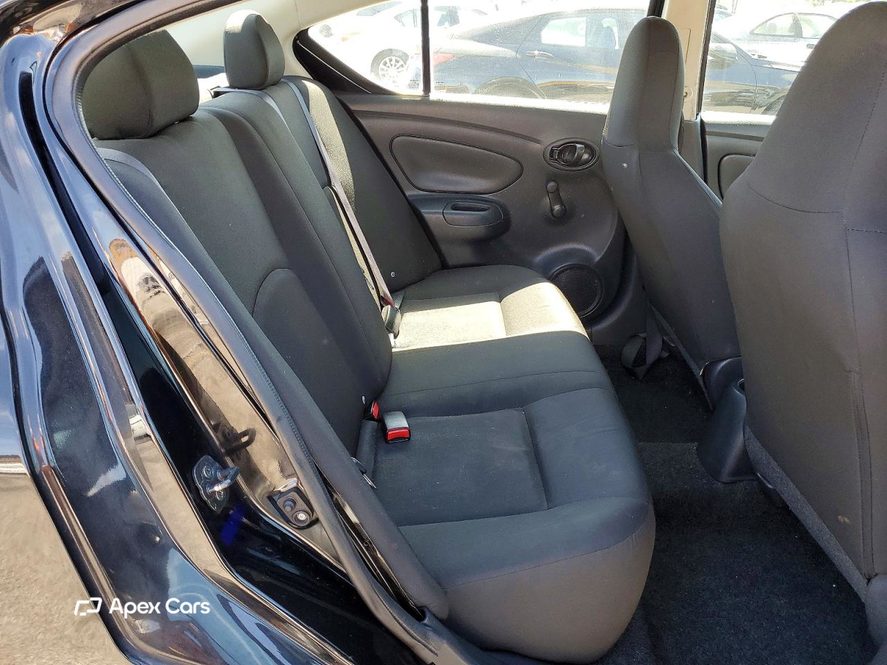 Nissan Versa 2016