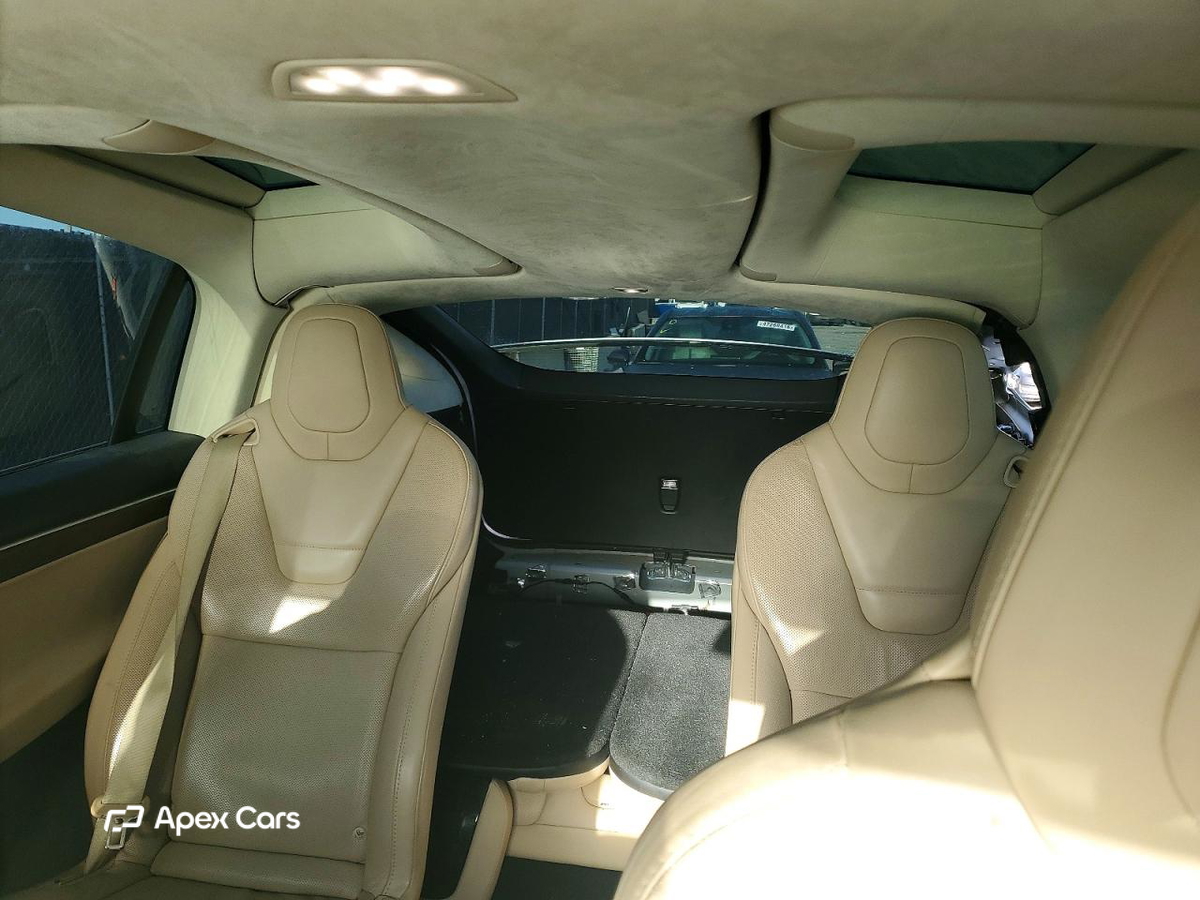 Tesla Model X 2016