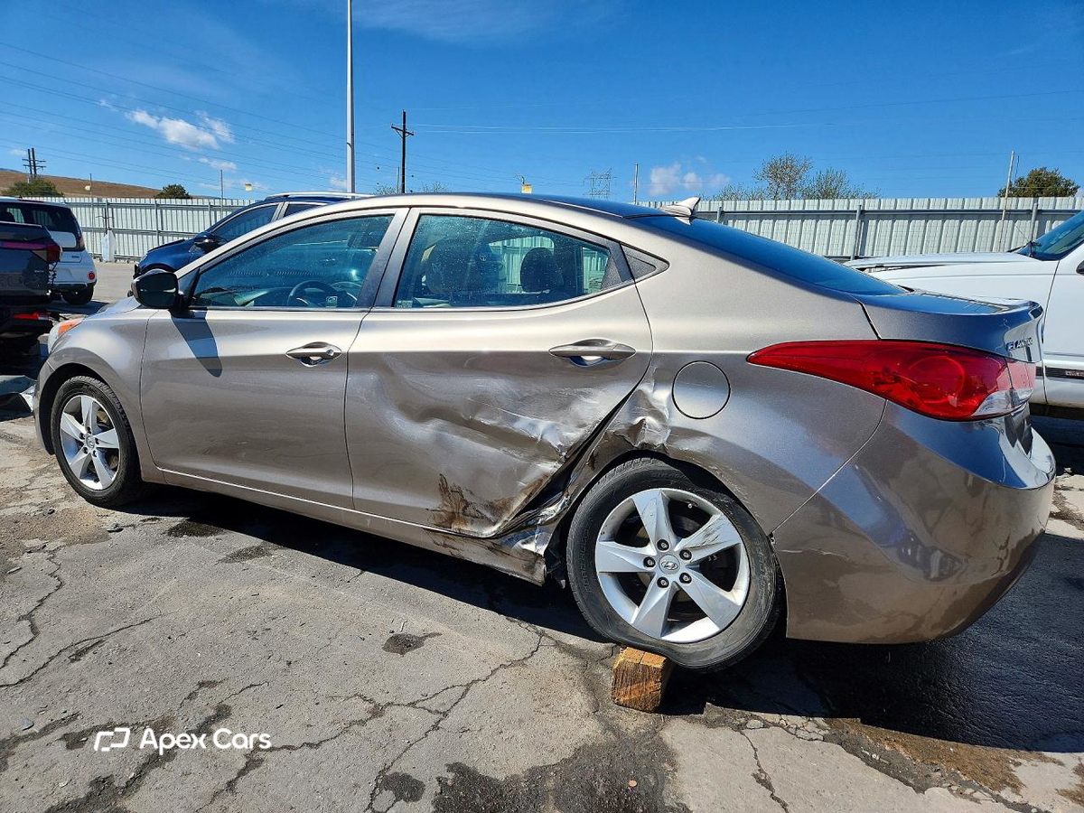 Hyundai Elantra 2013