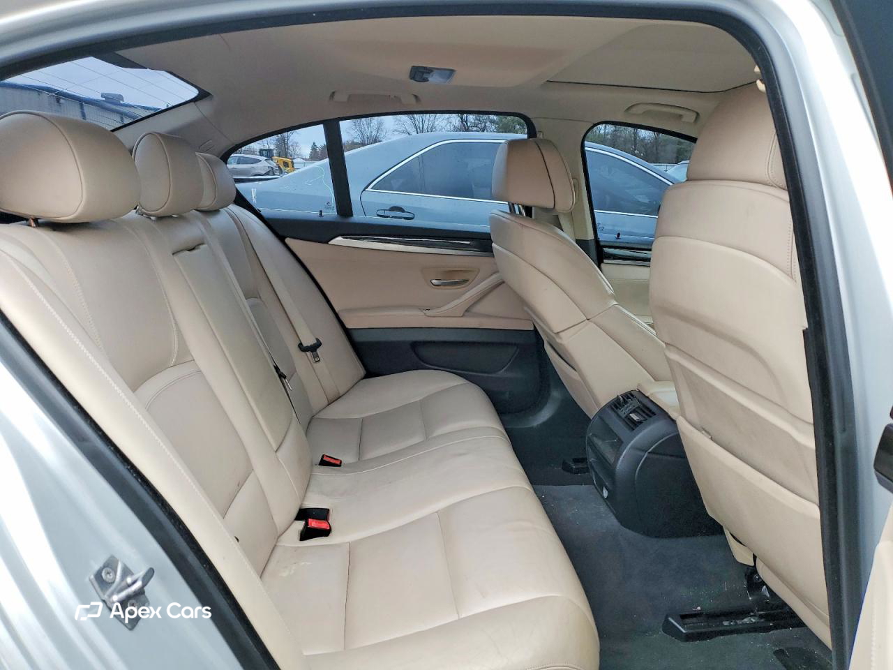 BMW Series 5 2011
