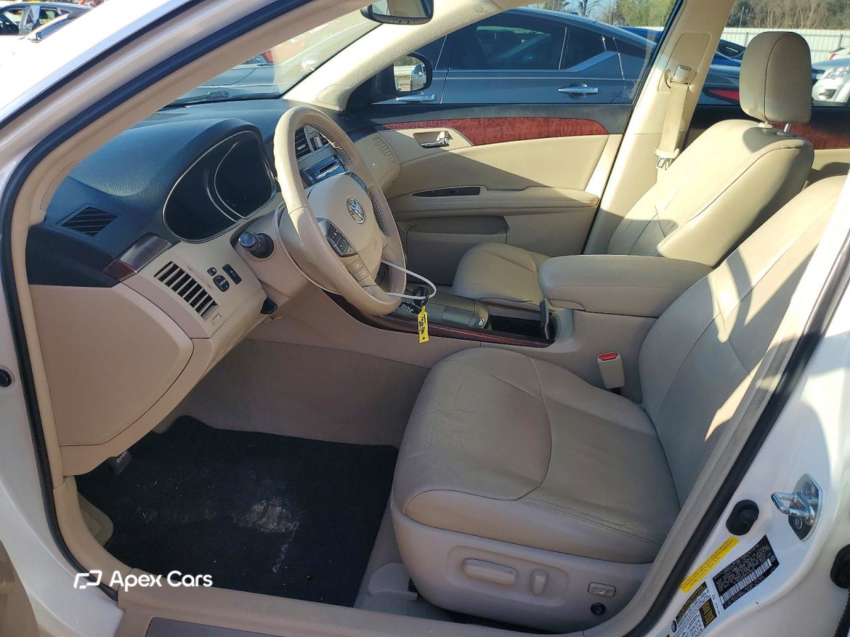 Toyota Avalon 2011