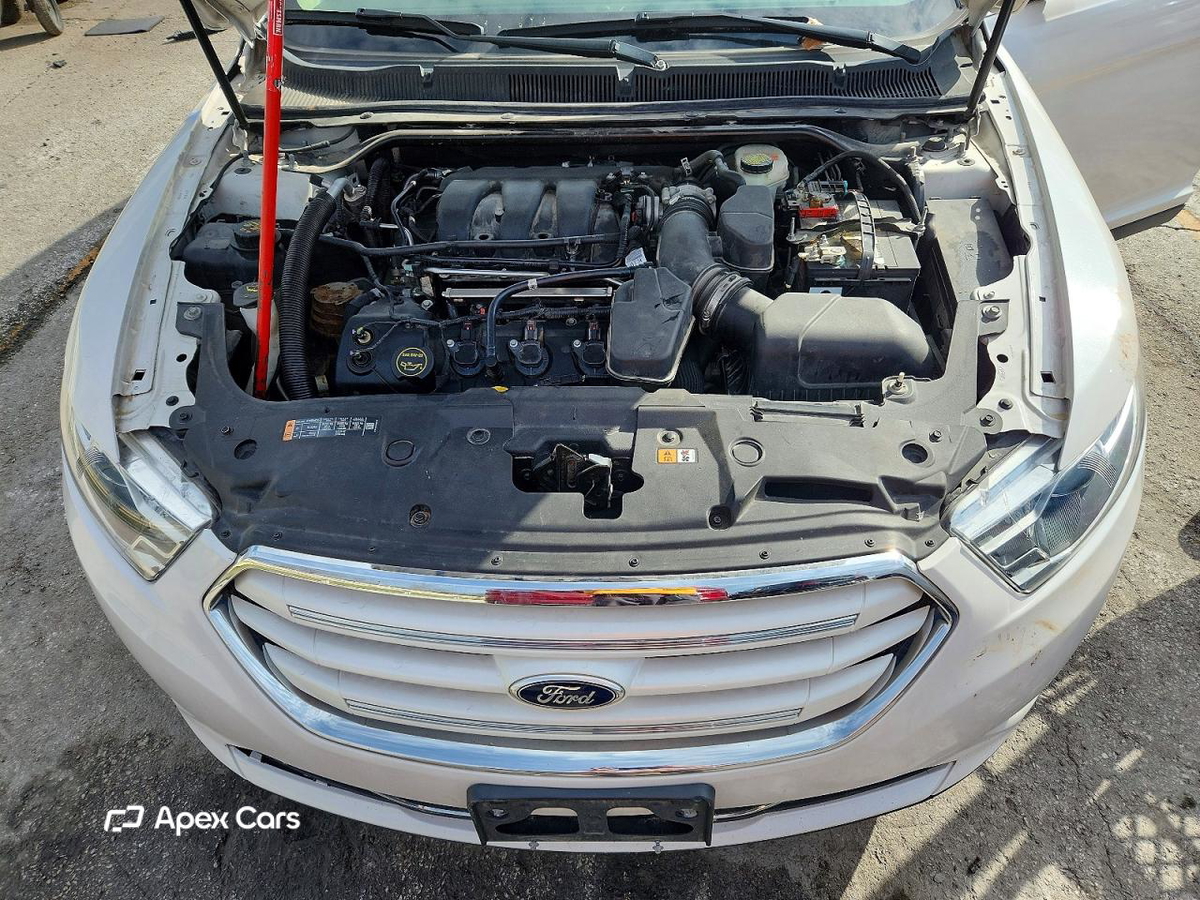 Ford Taurus 2016