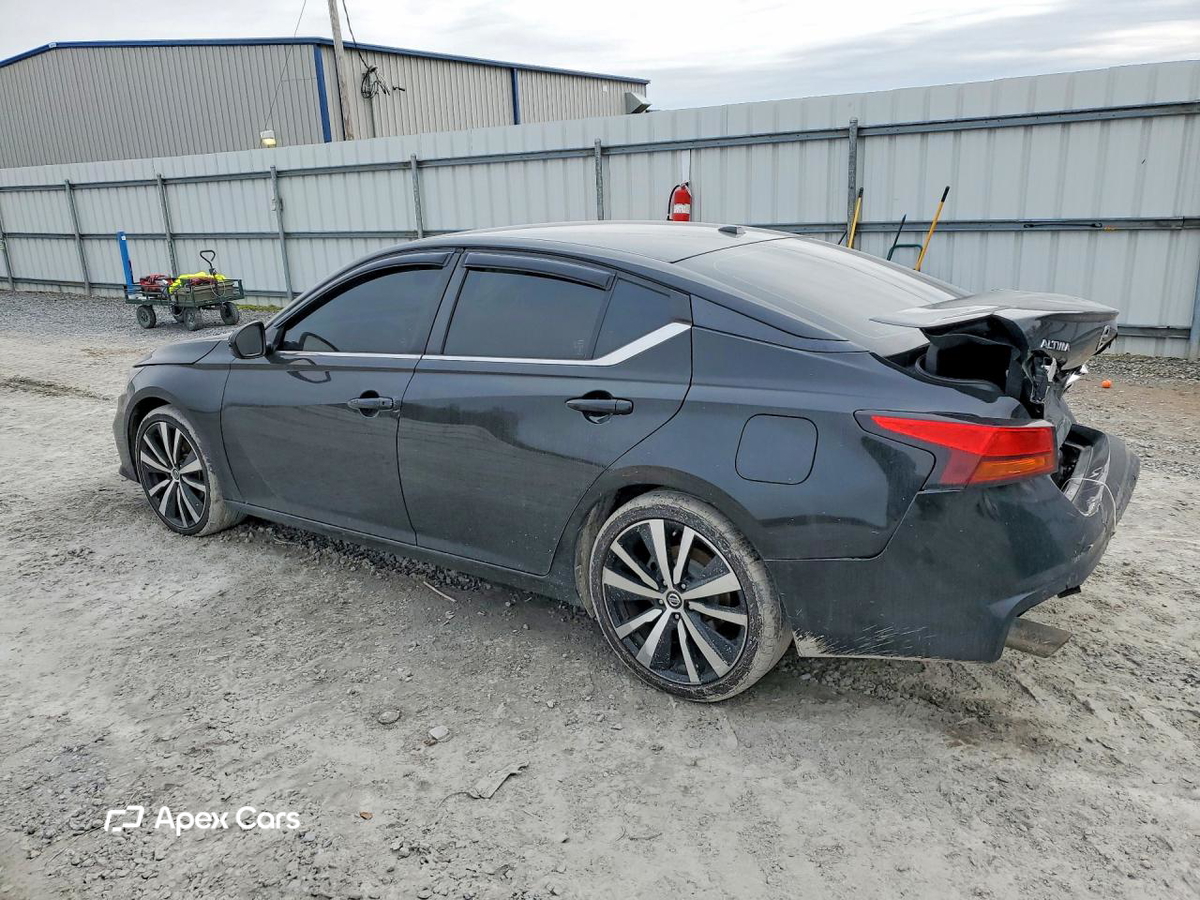Nissan Altima 2020