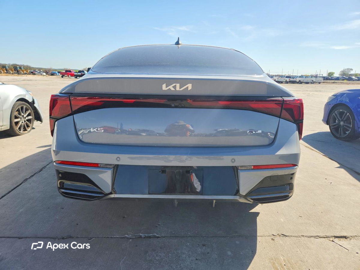 Kia K5 2025