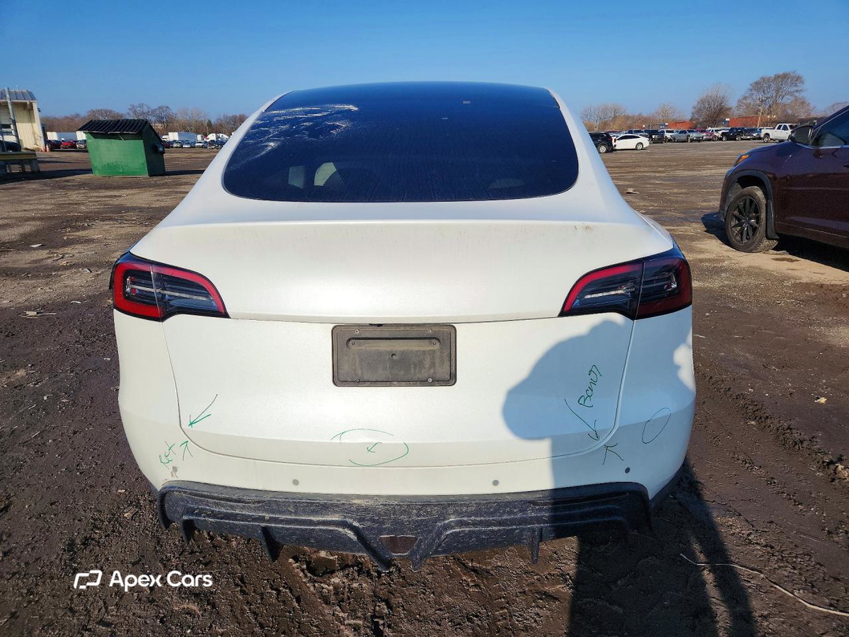 Tesla Model Y 2022