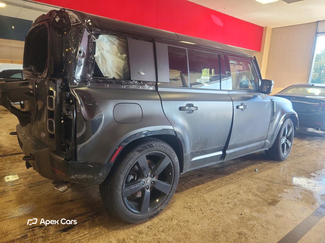 Land Rover Defender 2023