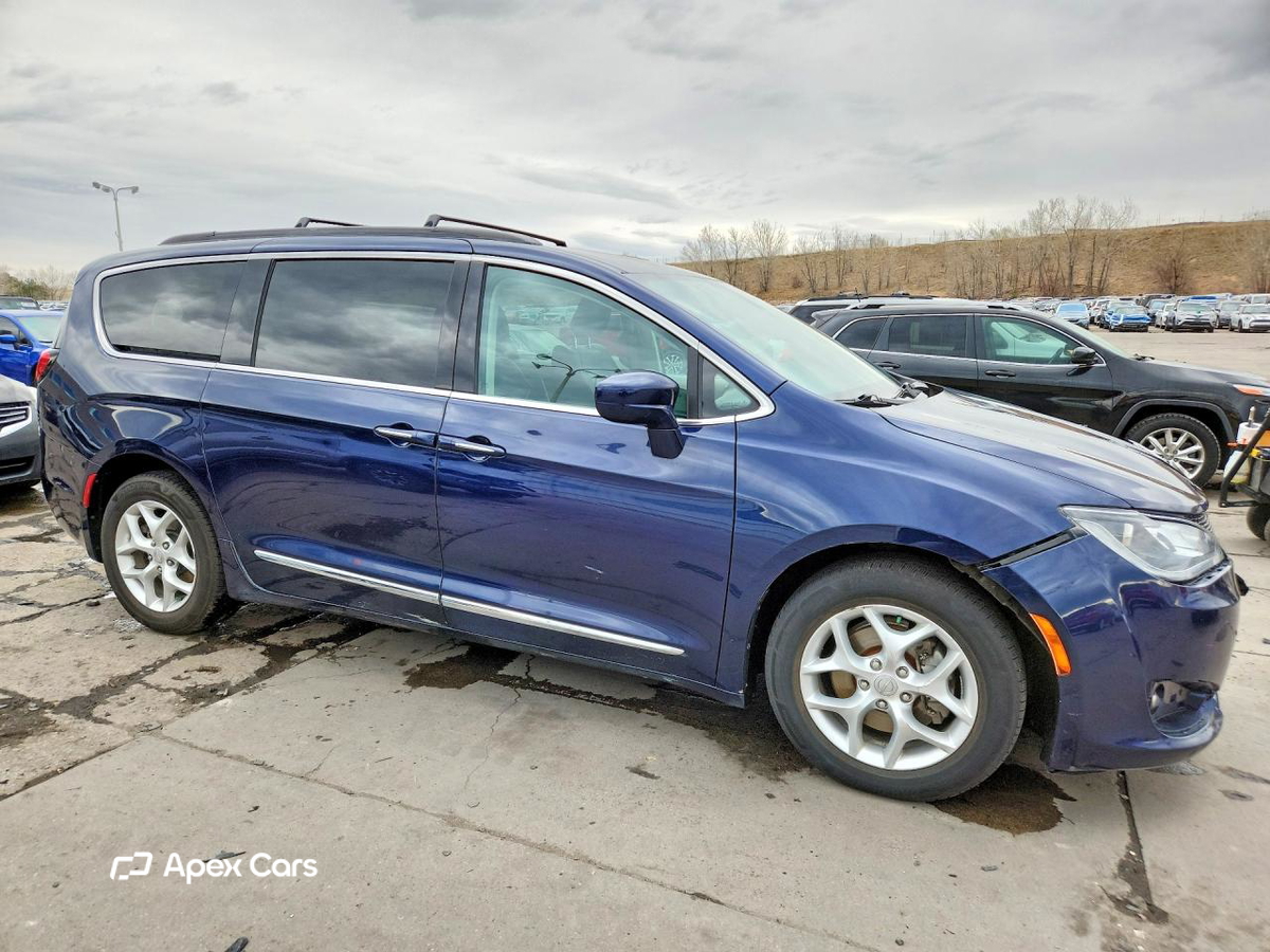 Chrysler Pacifica 2017