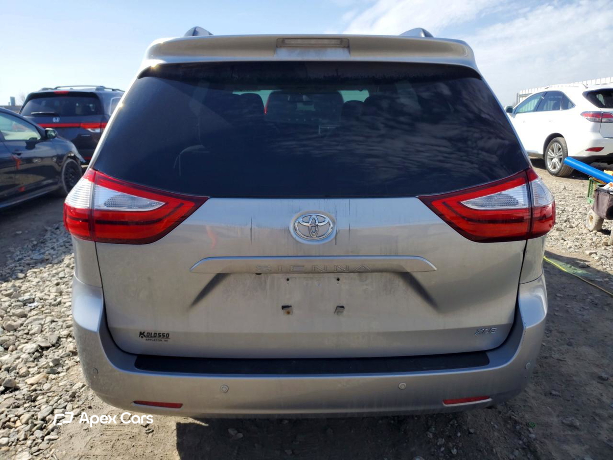 Toyota Sienna 2017