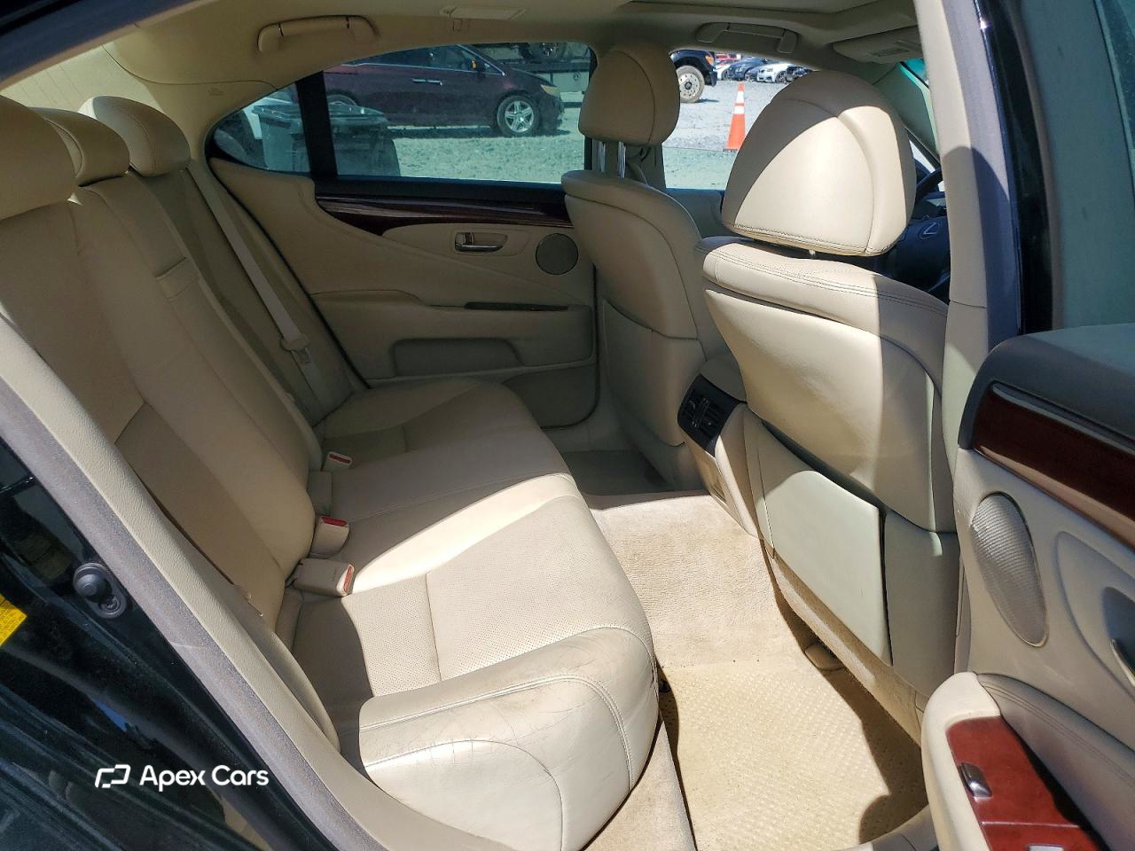 Lexus LS 2011