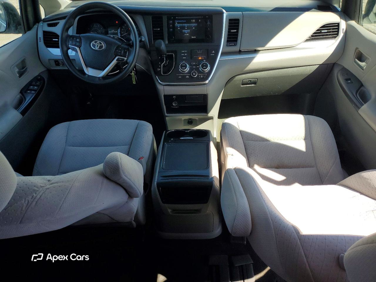Toyota Sienna 2015