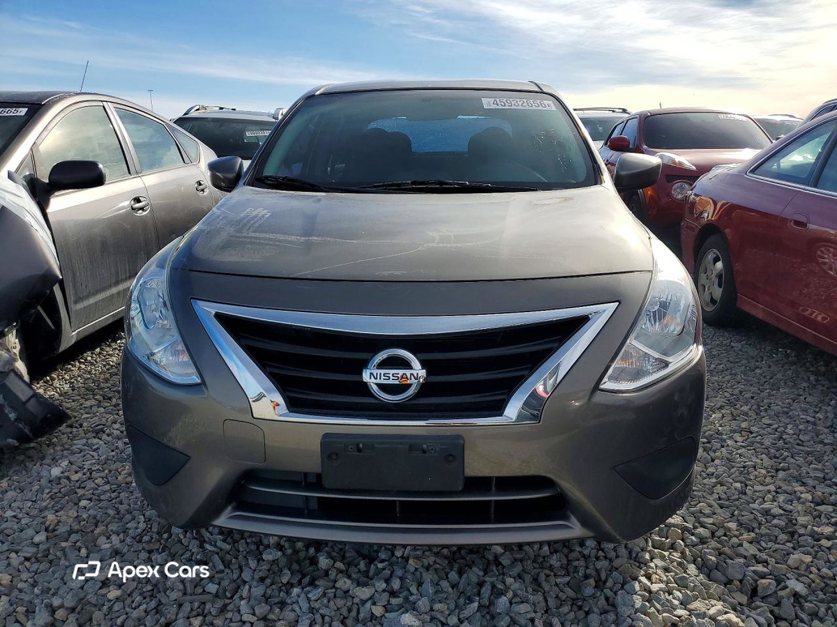 Nissan Versa 2017