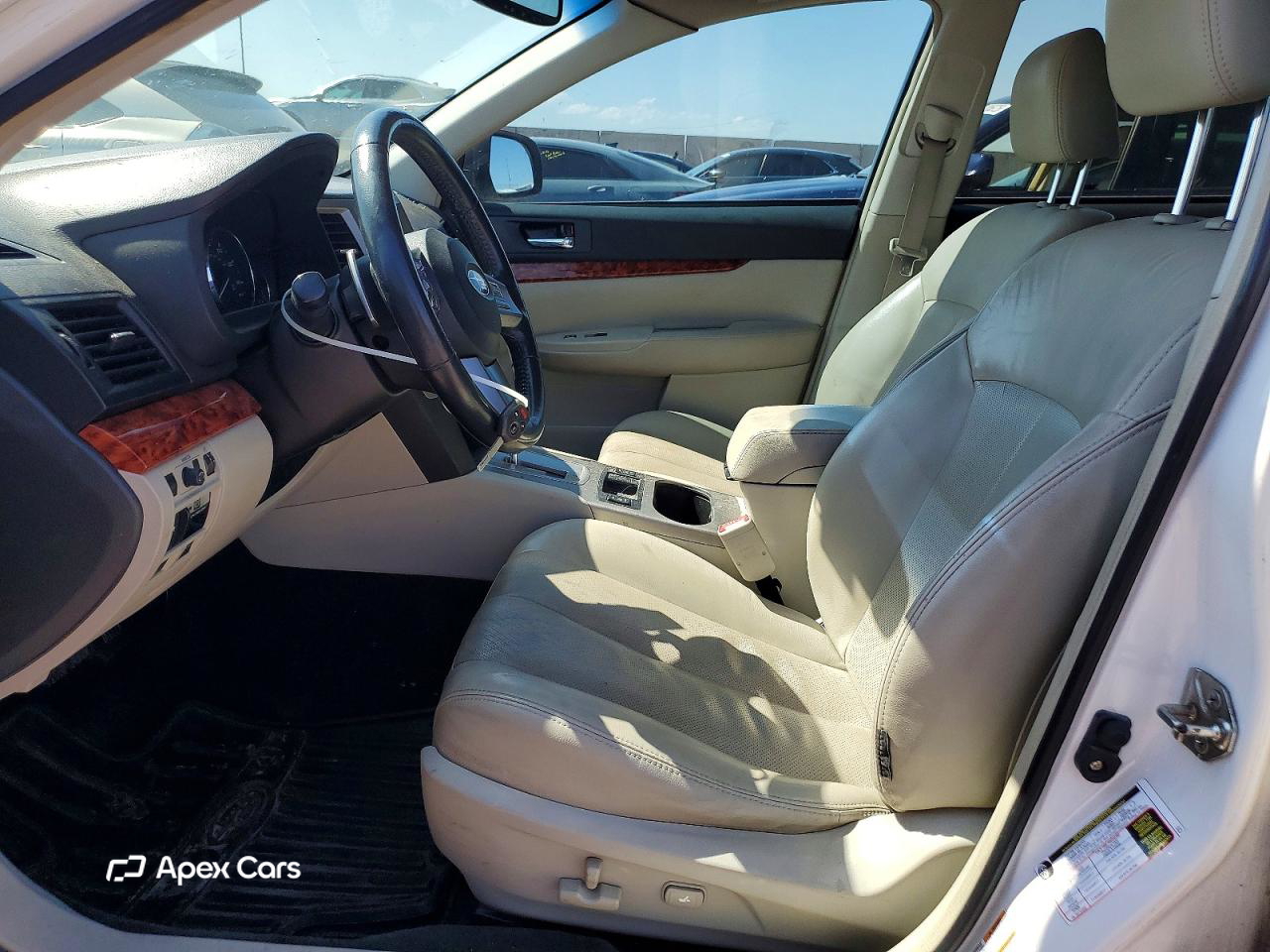Subaru Outback 2011