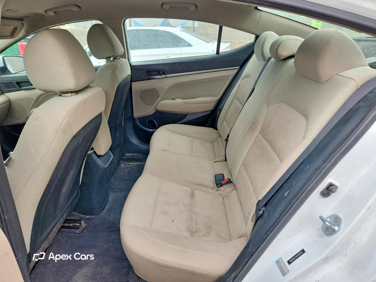 Hyundai Elantra 2017