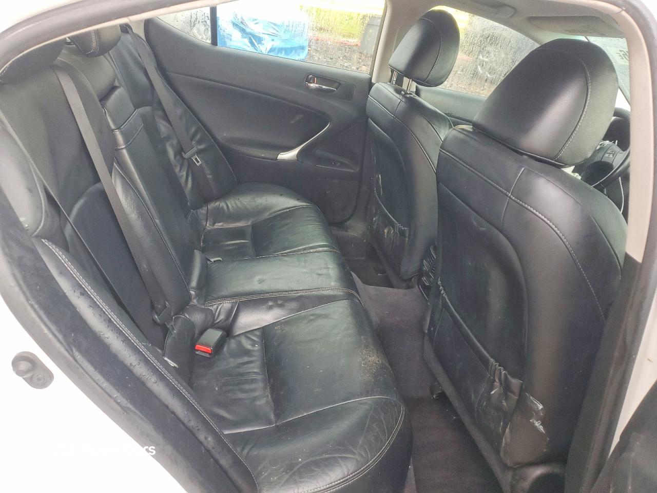 Lexus IS 2010