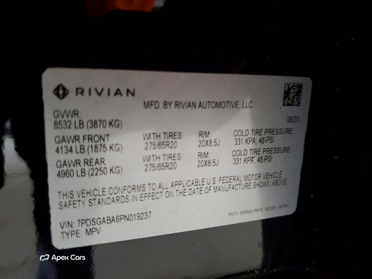 Rivian R1S 2023