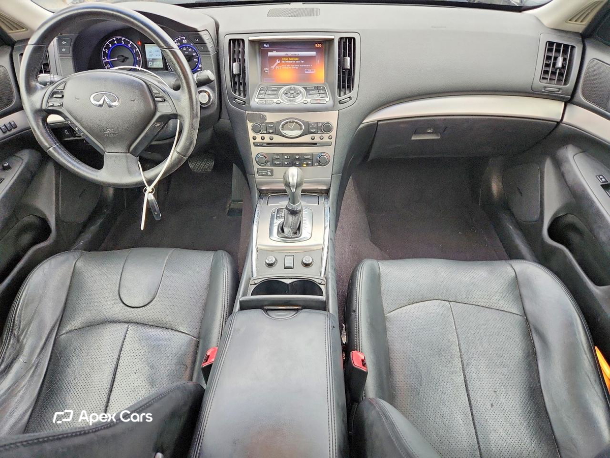 Infiniti  2013