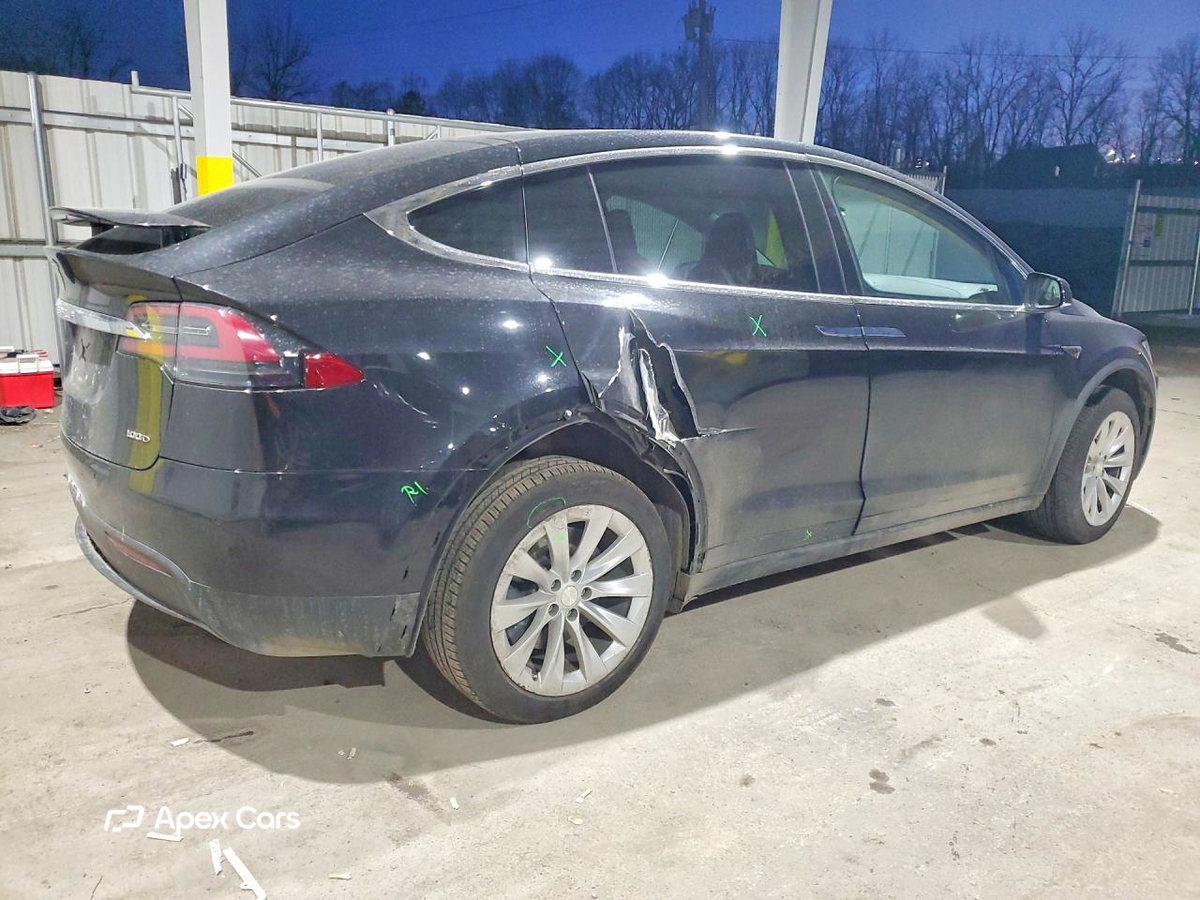 Tesla Model X 2018