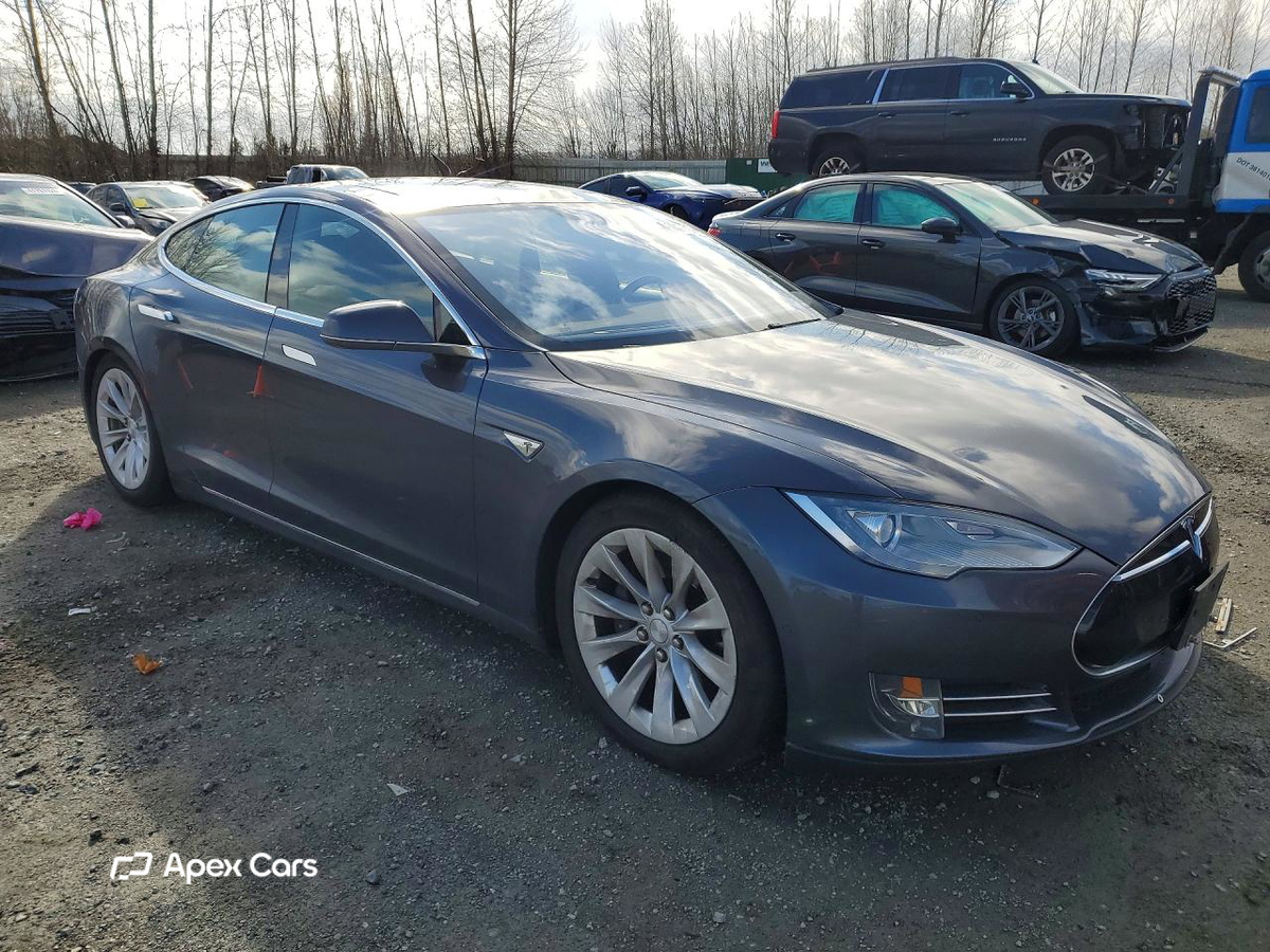 Tesla Model S 2016