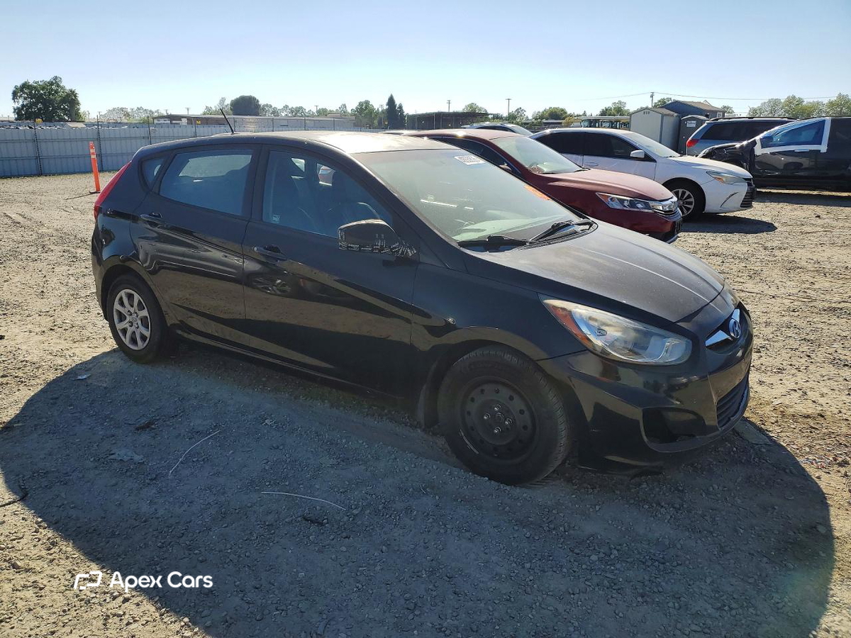 Hyundai Accent 2012