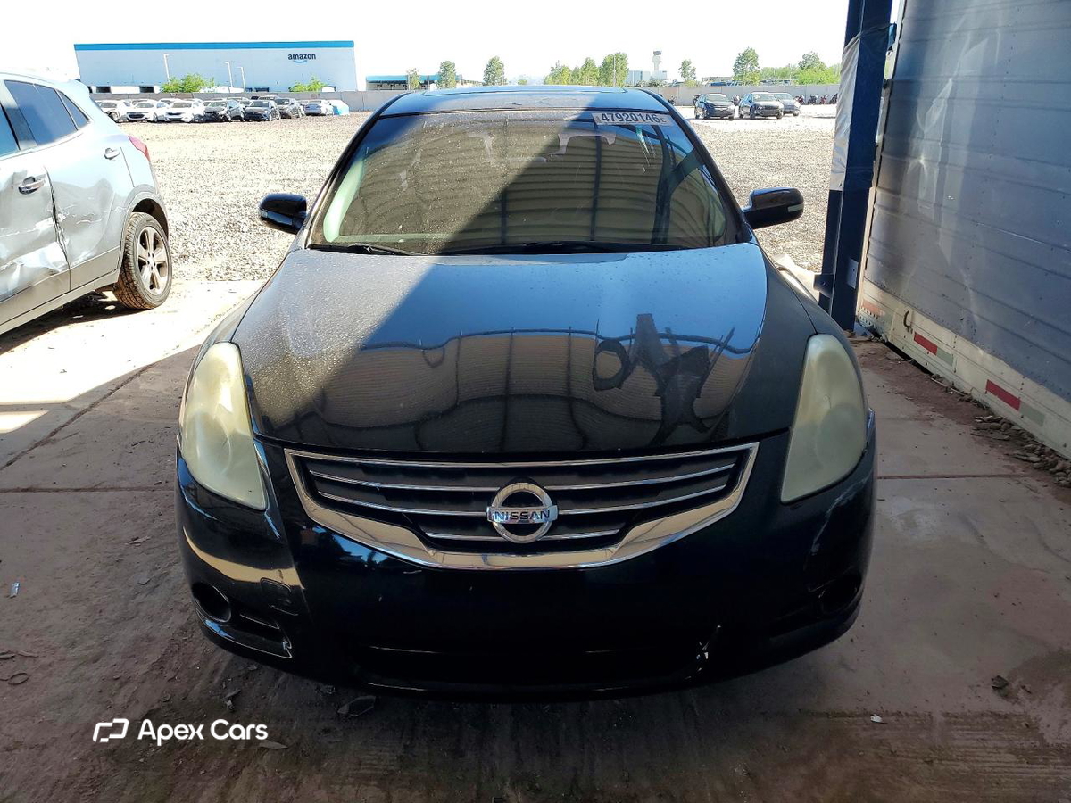 Nissan Altima 2012