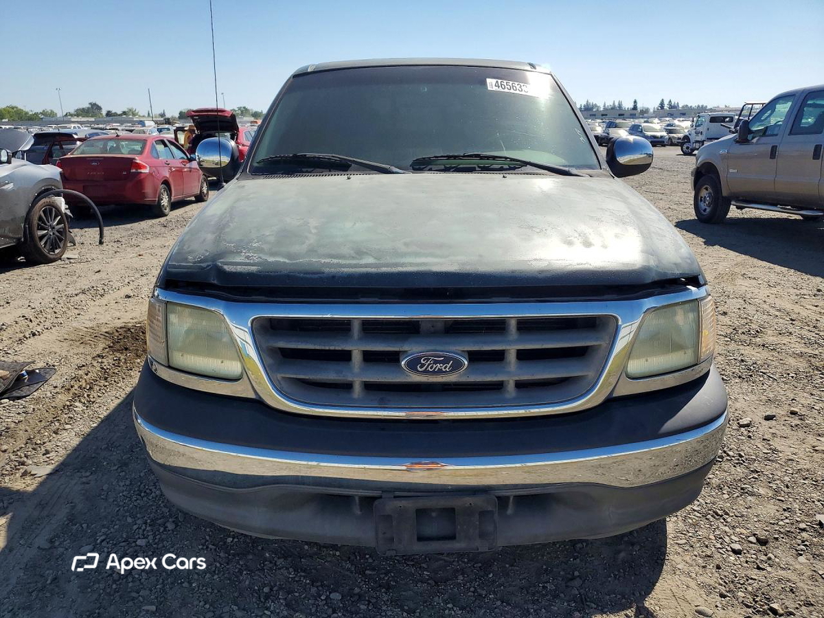 Ford F-150 2002