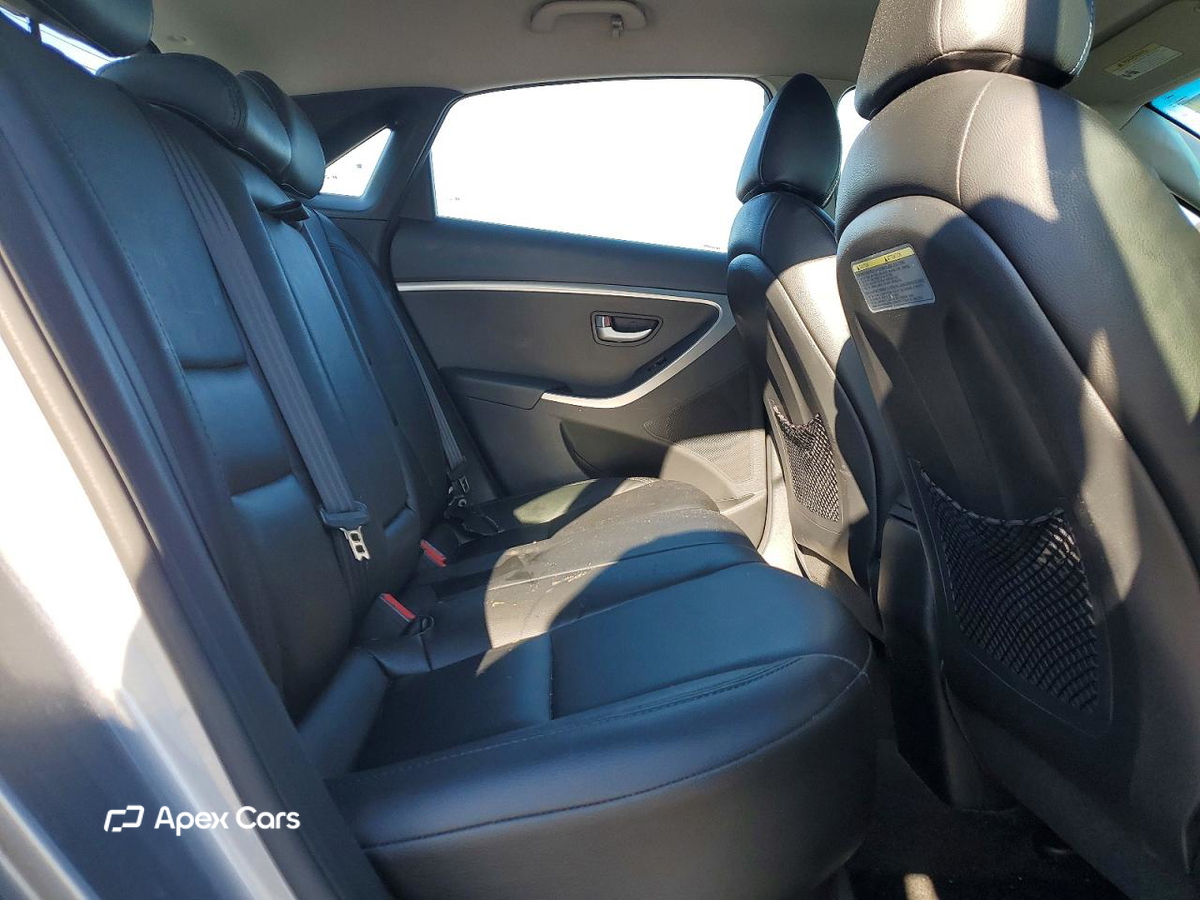 Hyundai Elantra 2015