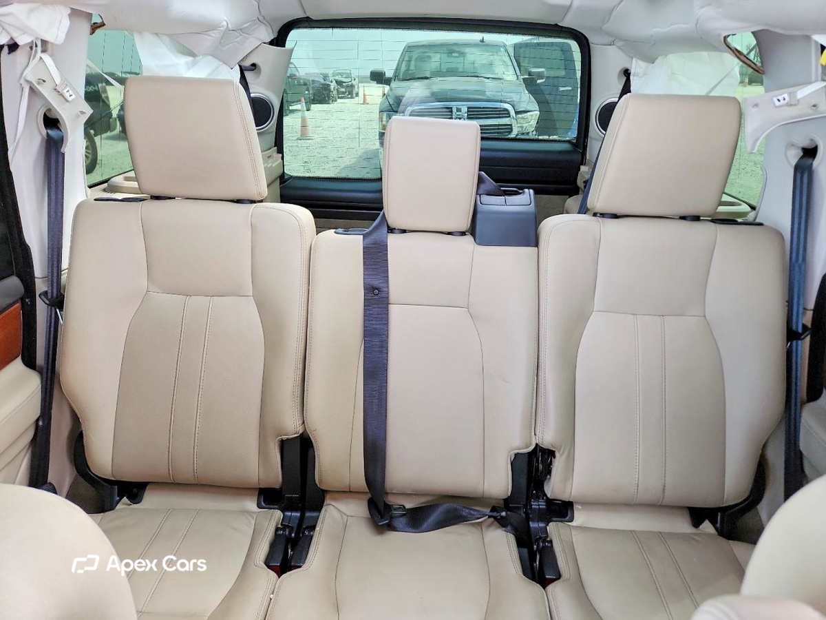 Land Rover LR4 2016