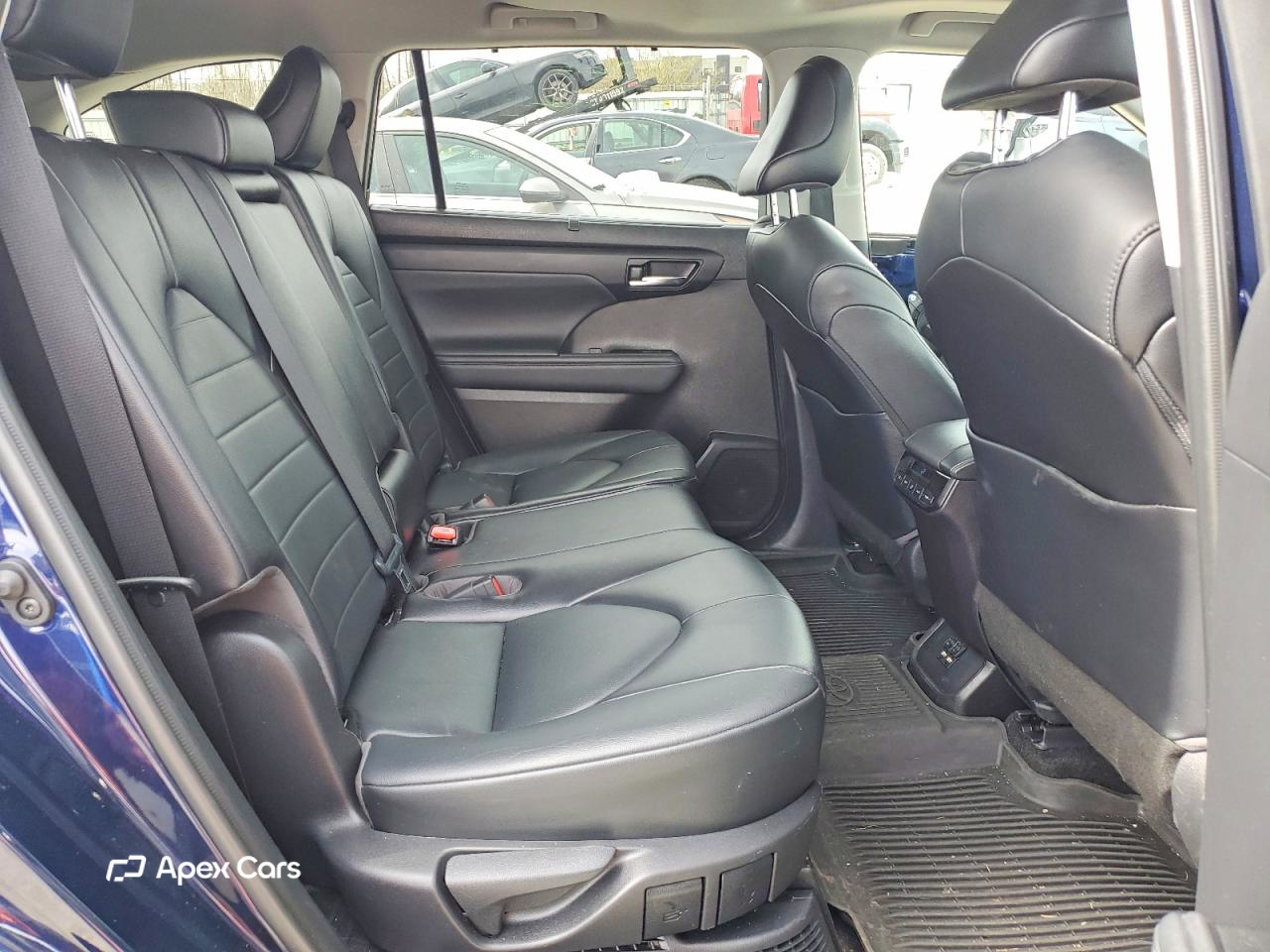 Toyota Highlander 2021