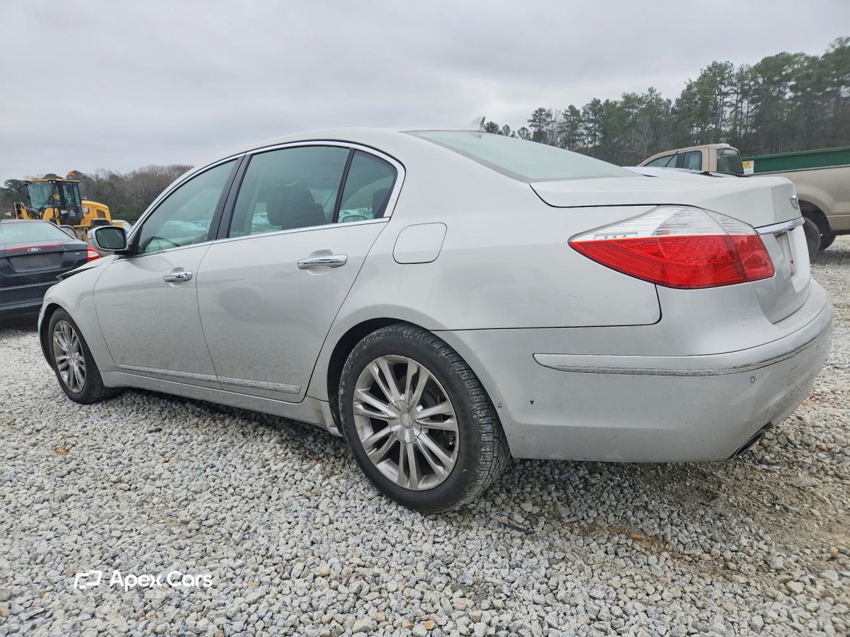 Hyundai Genesis 2011